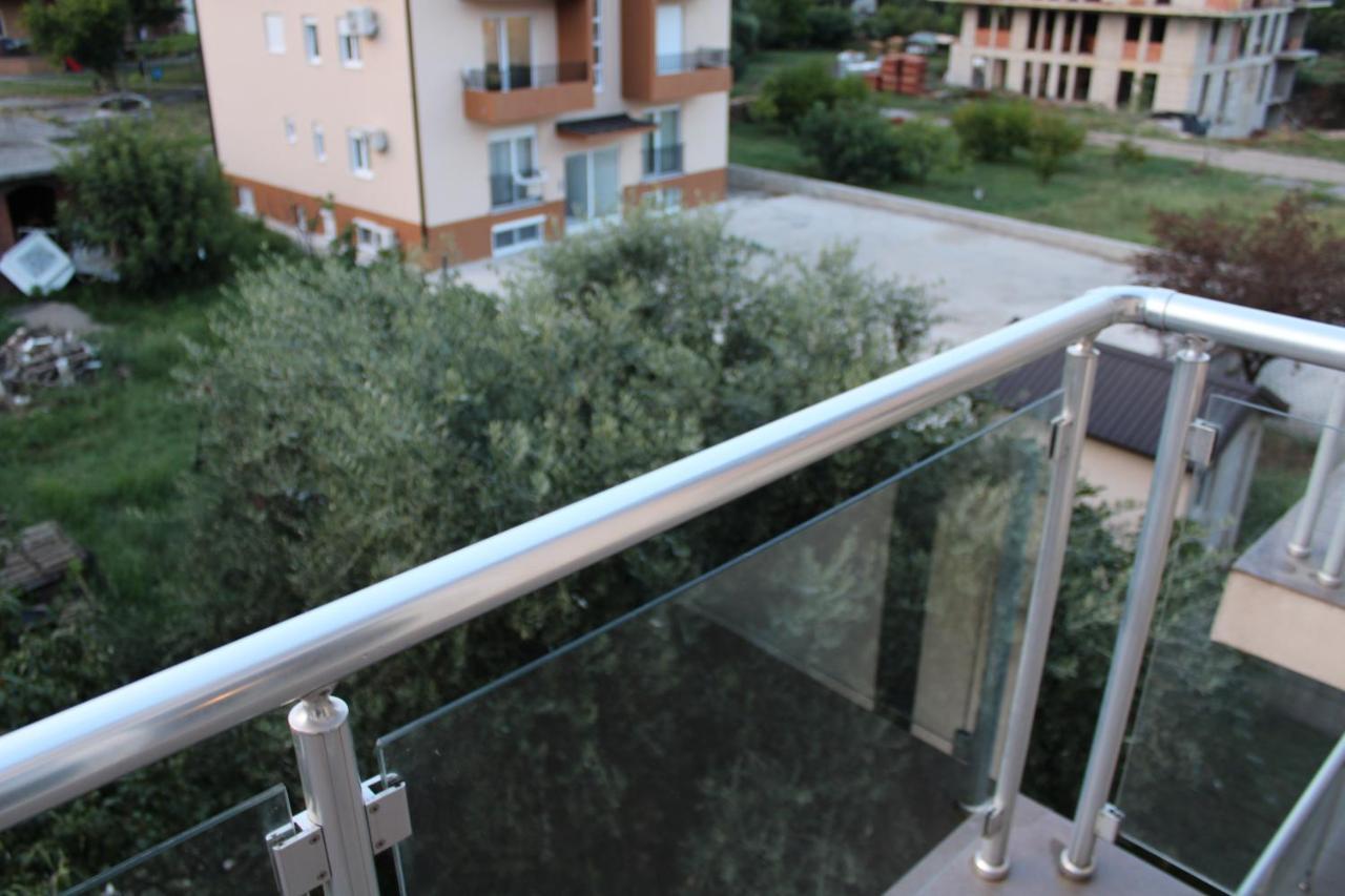 Delta Studio Apartman Podgorica Bagian luar foto
